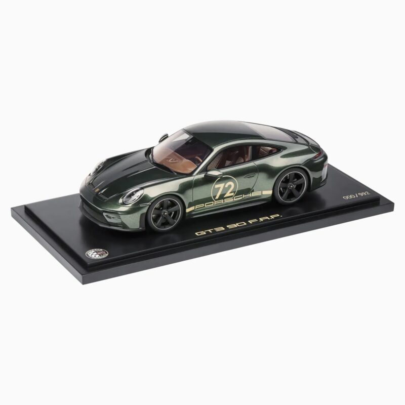 911 GT3 90 F. A. Porsche (992.2)
